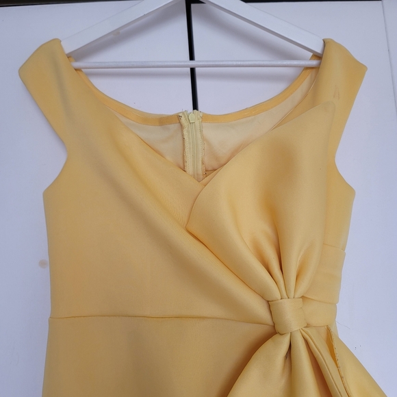 Stylish Off Shoulder Bodycon Dress in Yellow Size Large - Picture 3 of 6